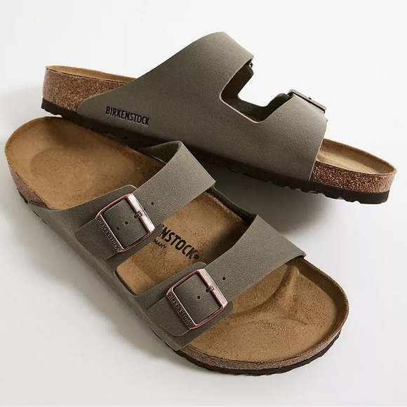Birkenstock Shoes - NWT BIRKENSTOCK Arizona Sandals!